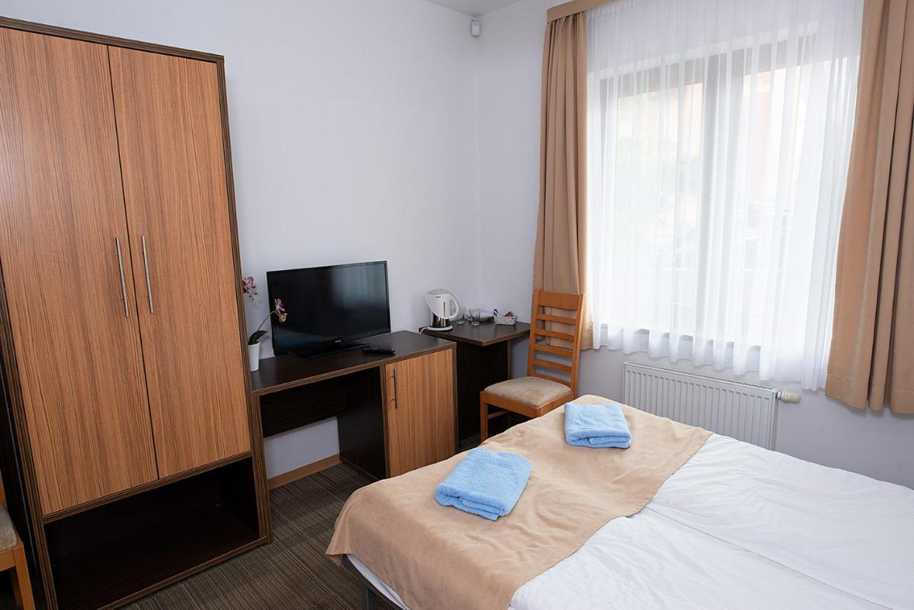 Hotel Seo Rewal Extérieur photo
