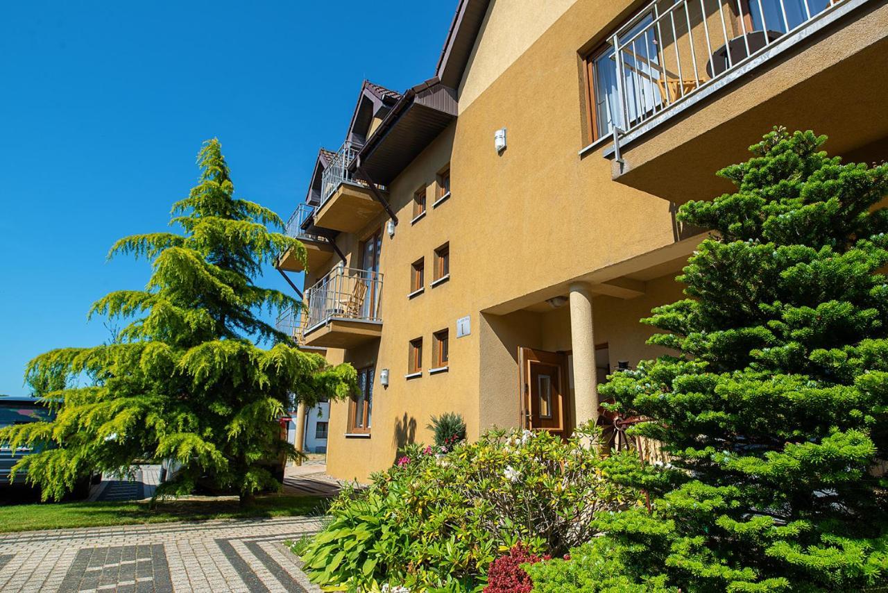 Hotel Seo Rewal Extérieur photo