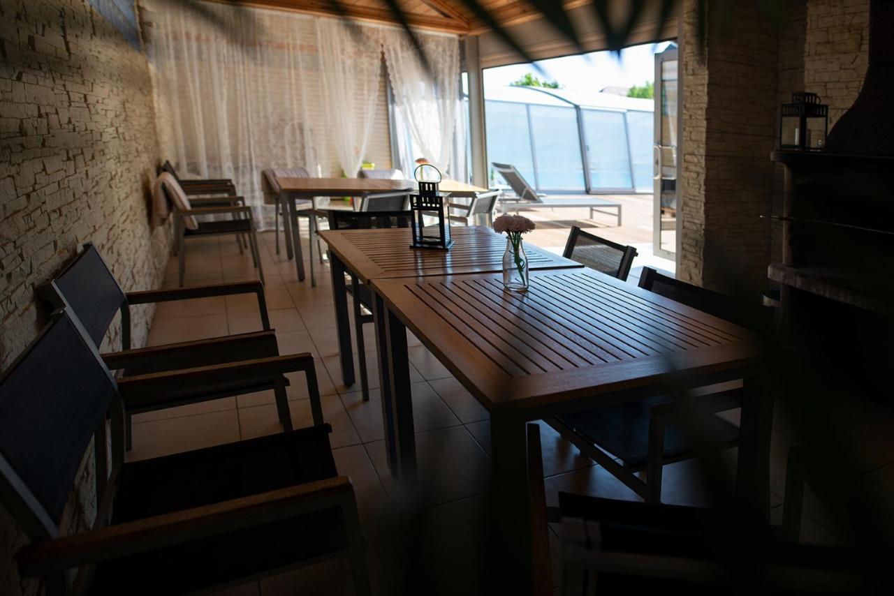 Hotel Seo Rewal Extérieur photo