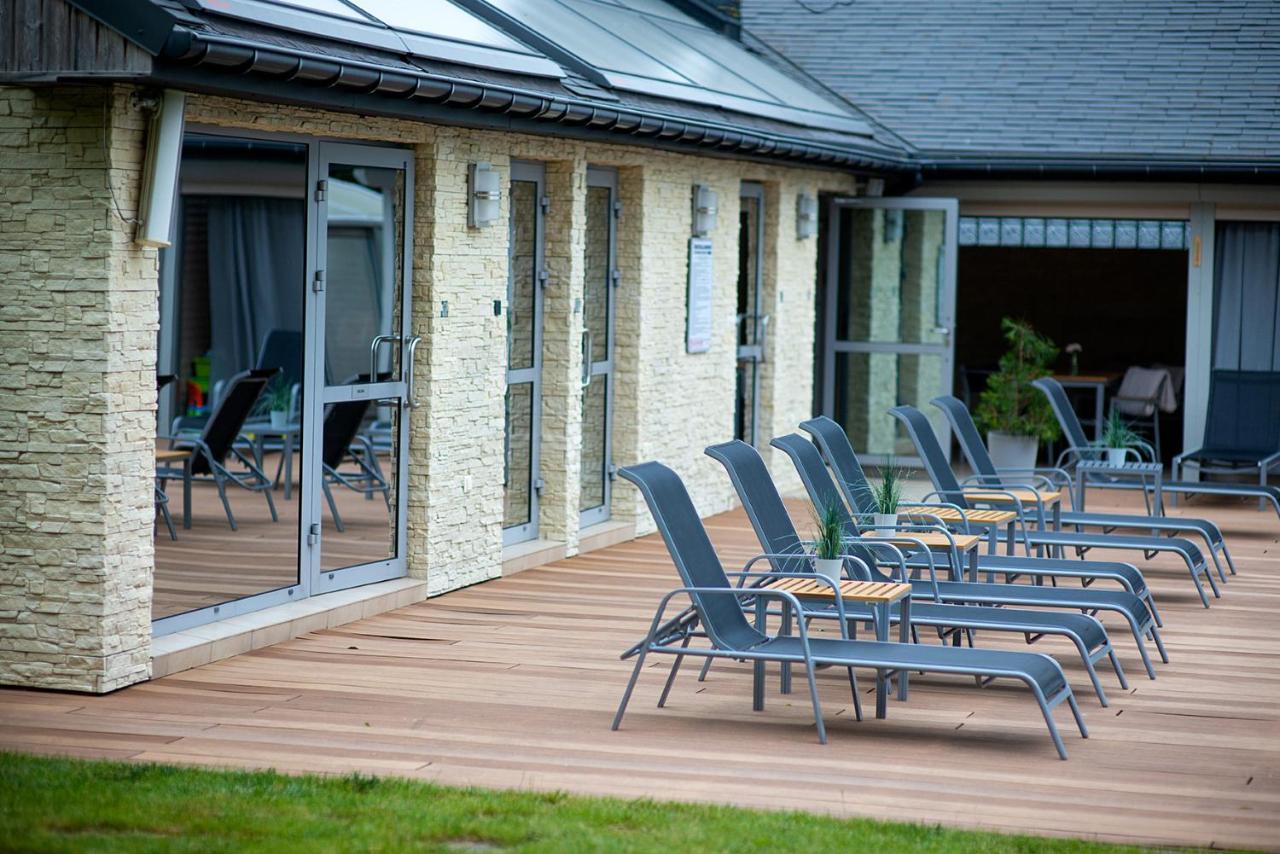 Hotel Seo Rewal Extérieur photo