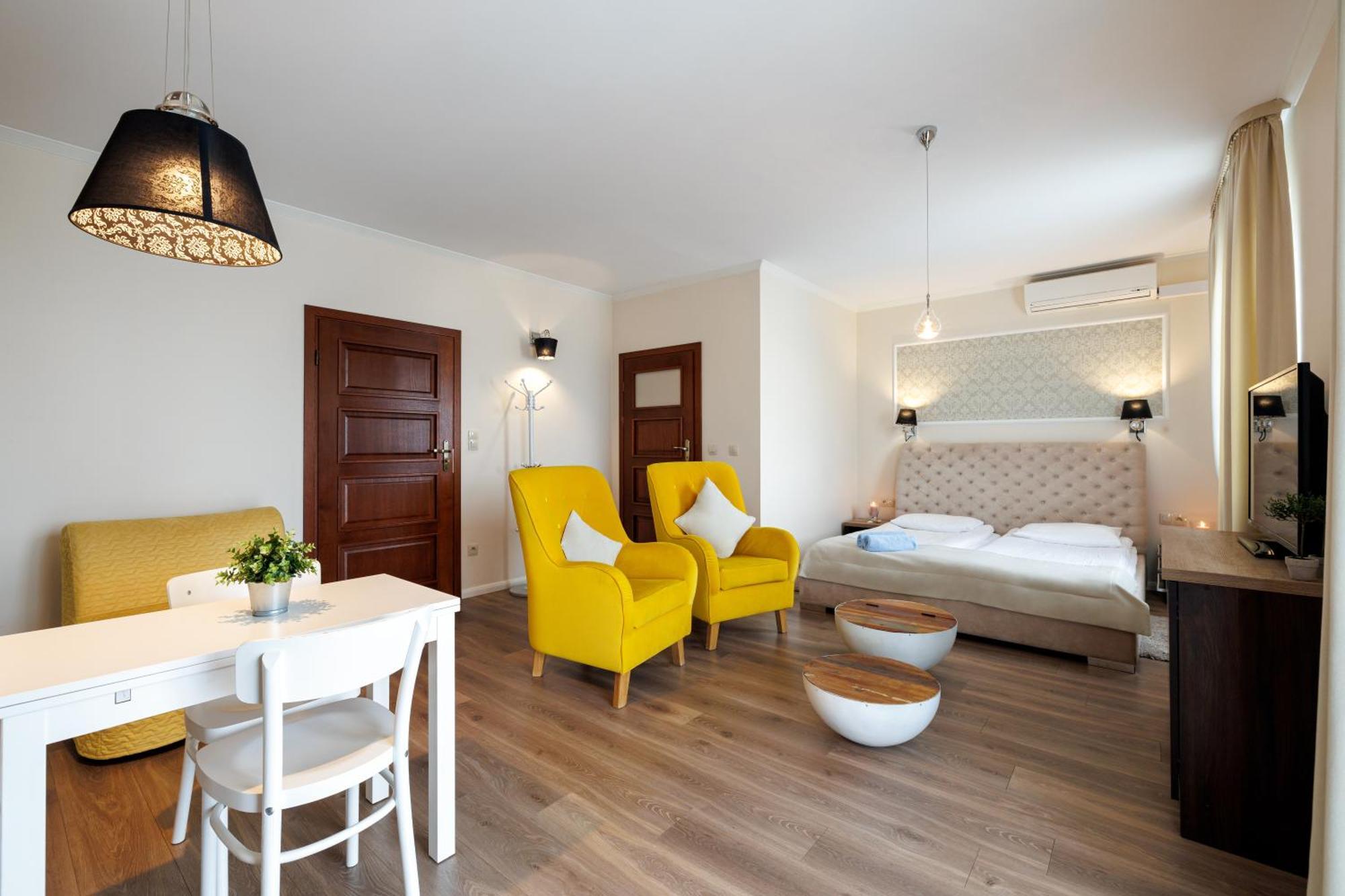 Hotel Seo Rewal Extérieur photo